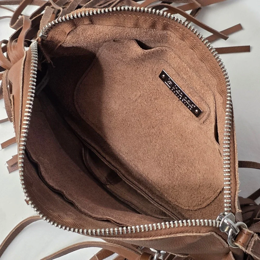 Linea Pelle Fringe wrist purse - Picture 4 of 12
